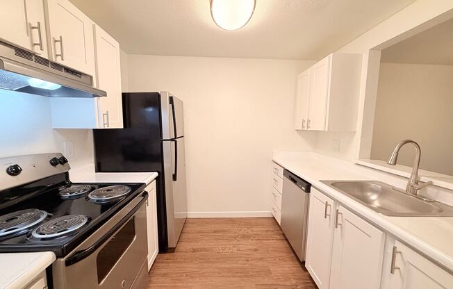 1 bed, 1 bath, 700 sqft, $1,725, Unit 128