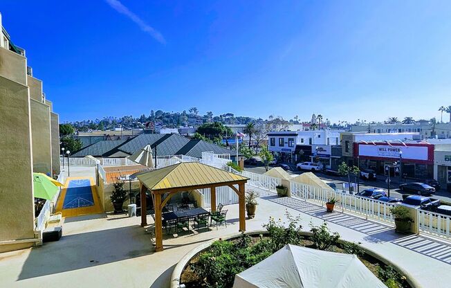 Spacious 2 Bed/2 Bath Condo in the Heart of La Mesa