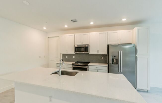Brand New 2 bed/2.5 bath Condo 8 miles from The Gulf | All Amenities | Opened 2024