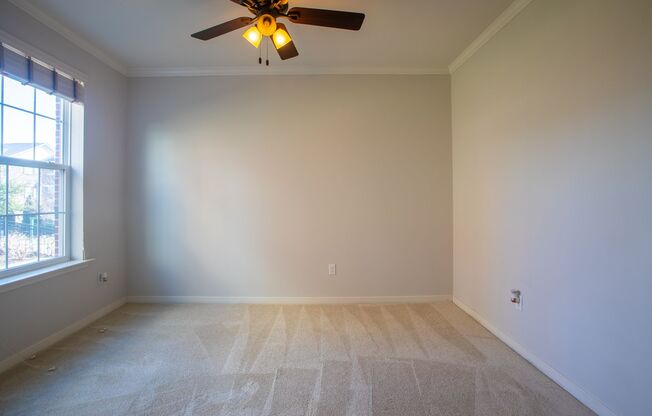 Spacious 4 BR/3.5 BA Townhome in Gaithersburg!