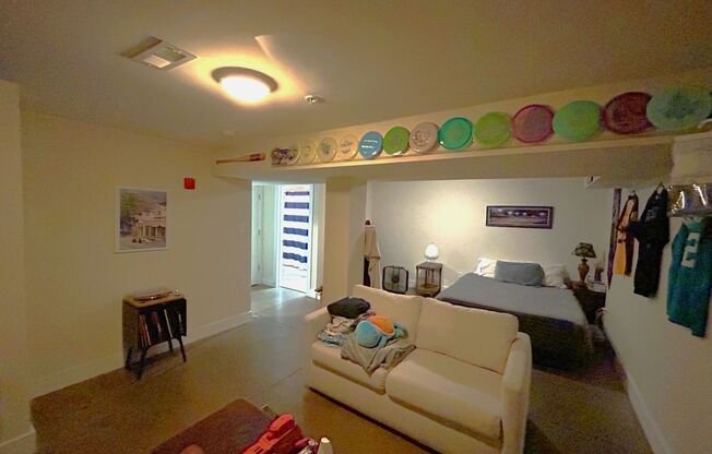 1 bed, 1 bath, 650 sqft, $1,095, Unit 102