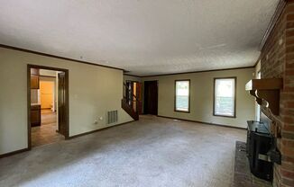 3 beds, 2.5 baths, $1,400