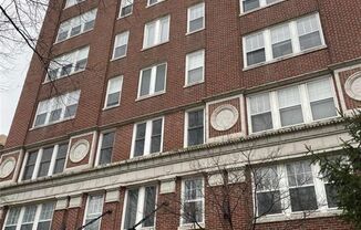 5330 PERSHING AVENUE #606 | SAINT LOUIS 63112