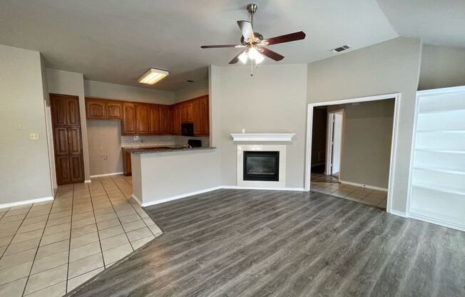 2217 Ragland RD Mansfield TX 76063