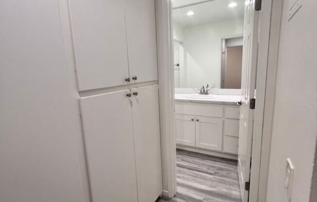 1 bed, 1 bath, $2,150, Unit E3