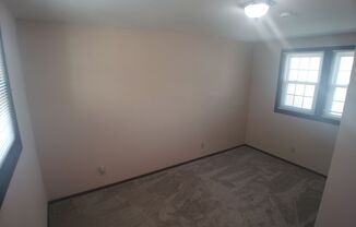 1 bed, 1 bath, $925, Unit LEE #3