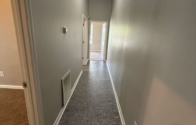 3-BED 1-BATH SINGLE FAMILY HOME