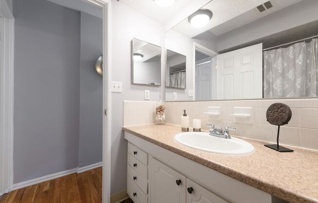 2 beds, 1.5 baths, 950 sqft, $1,245, Unit 10-351