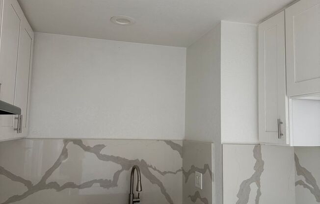 950 Bishop Apartments