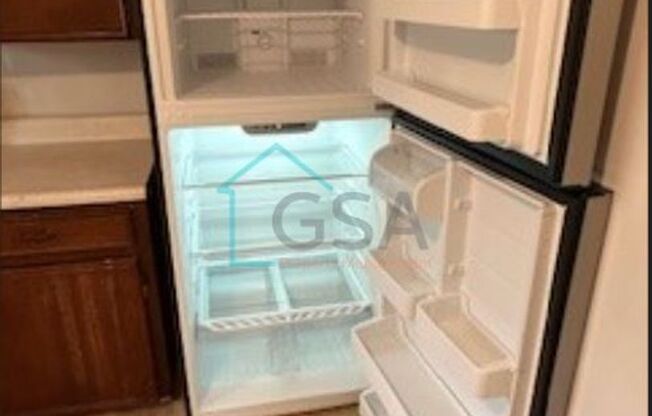 3 beds, 1.5 baths, 1,240 sqft, $1,200, Unit 136 Pine Creek Ct-1