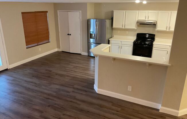 Great 1 story home, 3brs, 2bth, 2cg