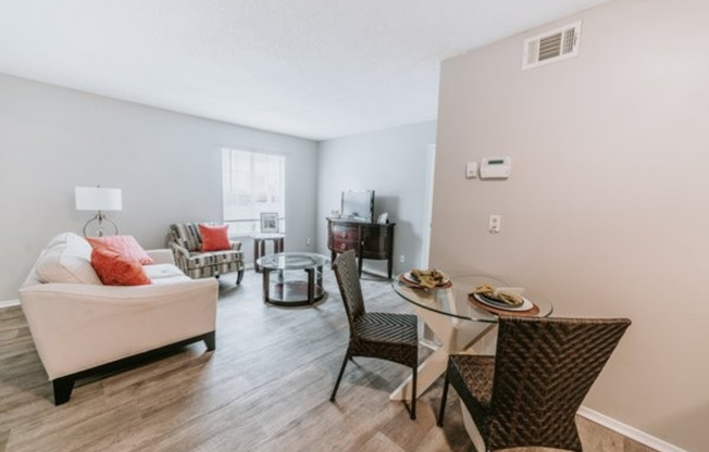 1 bed, 1 bath, 590 sqft, $950, Unit G-0705