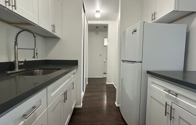 1 bed, 1 bath, 650 sqft, $1,595, Unit #6