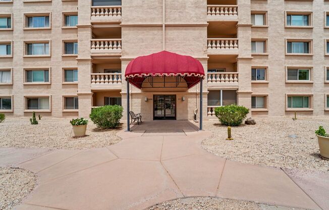 Welcome to this fabulous 2-bedroom, 2-bathroom condo in the heart of South Scottsdale!
