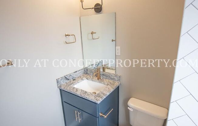 2 beds, 1 bath, 902 sqft, $1,695, Unit 14