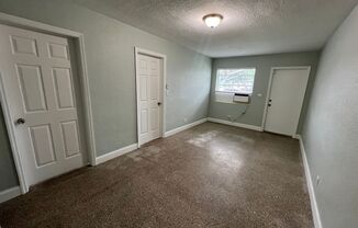 2 beds, 1 bath, $1,650, Unit Unit 2