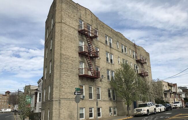 912 90th Street Apartments