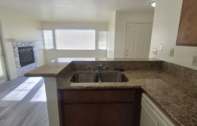 2 beds, 1 bath, 825 sqft, $1,800, Unit 203