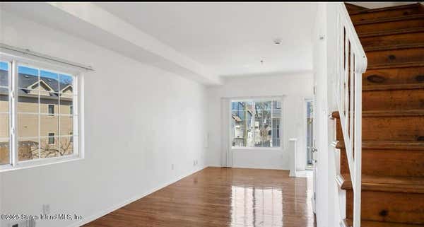 10 NOAH CT