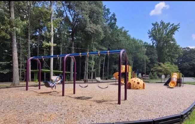 1 bed, 1 bath, $1,295, Unit 3250-17