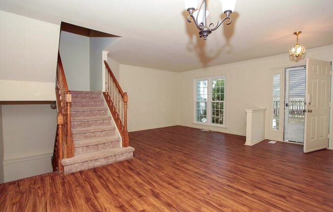 Fantastic 3br End-Unit Town Home in highly sought Silver Spring Neighborhood - Ready mid-June