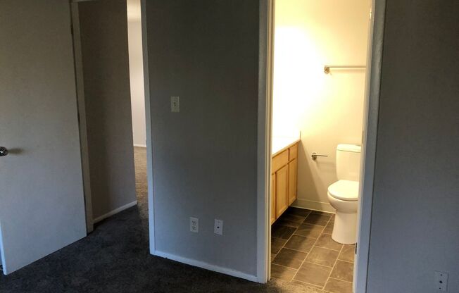 2 beds, 2 baths, 1,042 sqft, $1,249, Unit 5716D