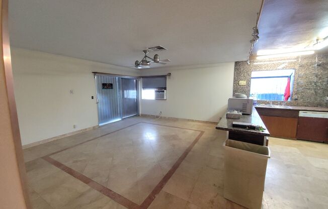 Single story in Montara Est 4 bed/2 full bath/2 car