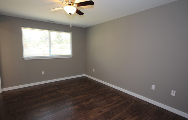 3 beds, 2 baths, $2,595