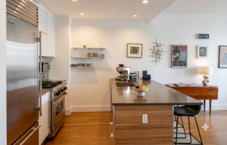 117 W 123 ST