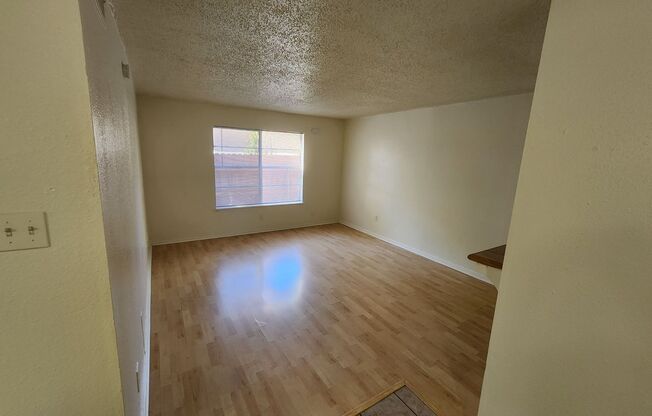 2 beds, 2 baths, 960 sqft, $1,504, Unit LAW15-109