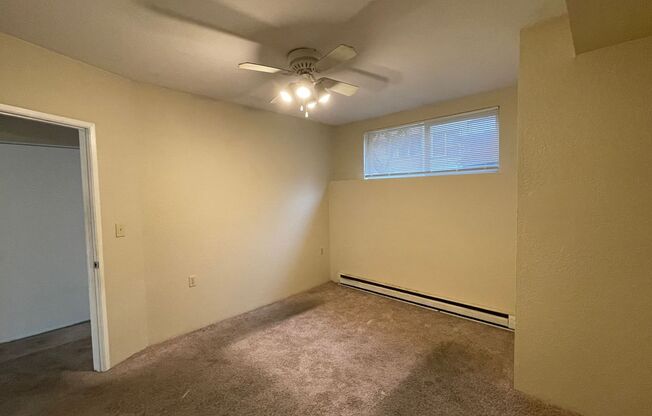 9925 Everett (Wildwood)