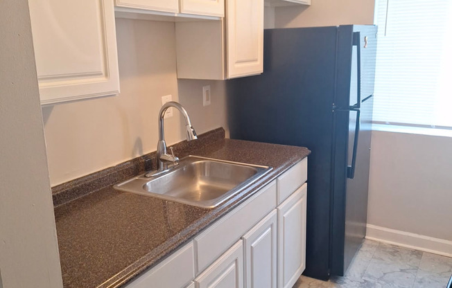 Top-Floor 2-Bedroom Condo in Southwest DC – Remodeled & Move-In Ready