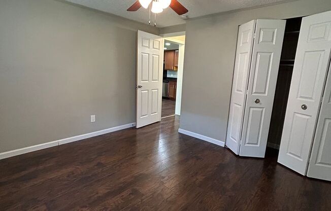 1 bed, 1 bath, 576 sqft, $1,150, Unit 233