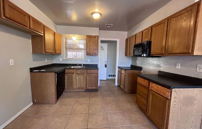 4 Bedroom 2 Bath in OKC! Half off first month