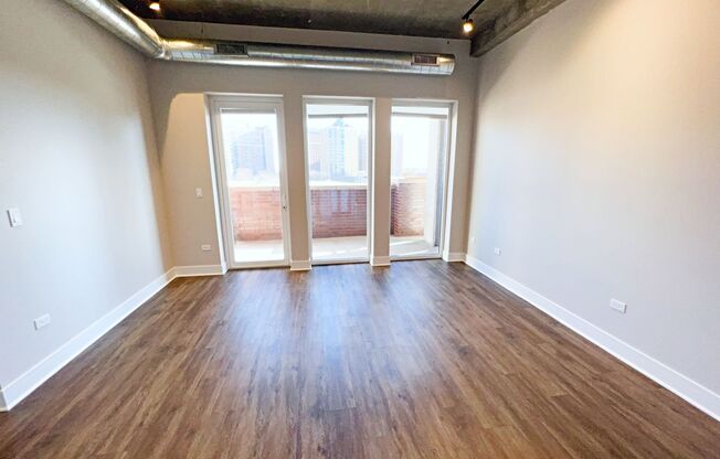 1 bed, 1 bath, 673 sqft, $3,080, Unit 3833-614