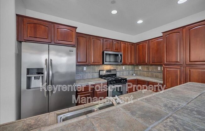2901 ESPLANADE CIR