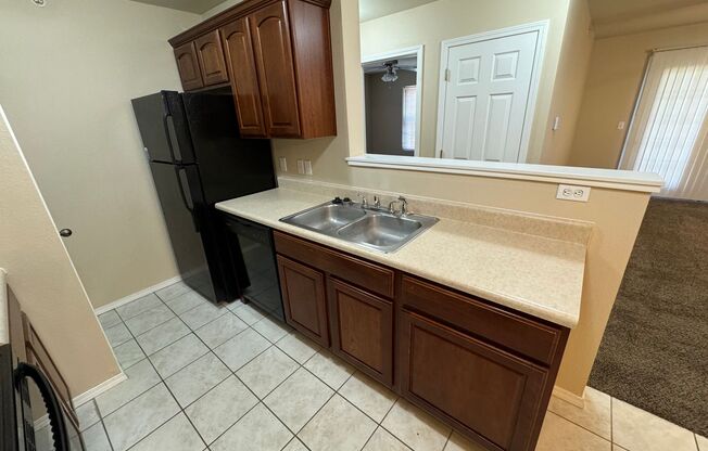 1 bed, 1 bath, $825