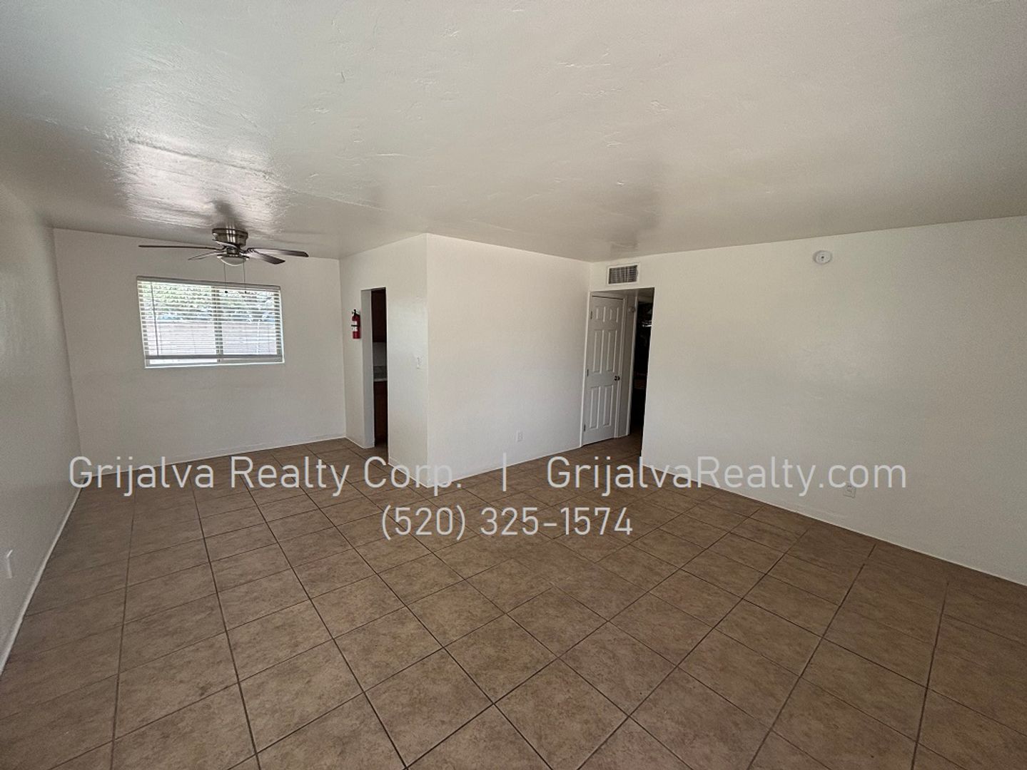 4626 Douglas