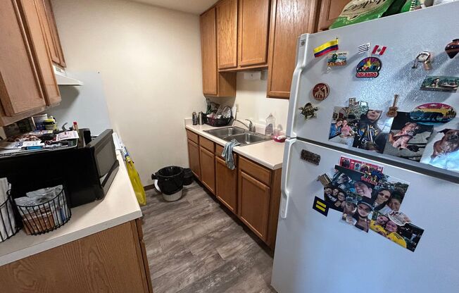 1 bed, 1 bath, $925, Unit 15