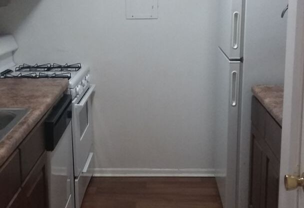 2 beds, 1 bath, 987 sqft, $1,400, Unit 2288-08