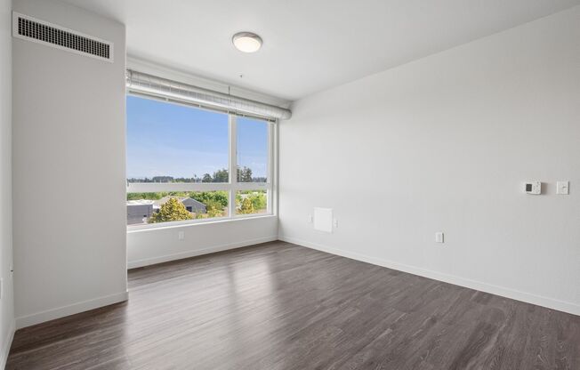 3 beds, 2 baths, 1,183 sqft, $1,925, Unit 404