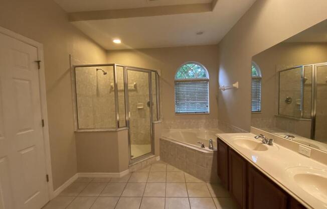 4 beds, 2 baths, 2,301 sqft, $2,350