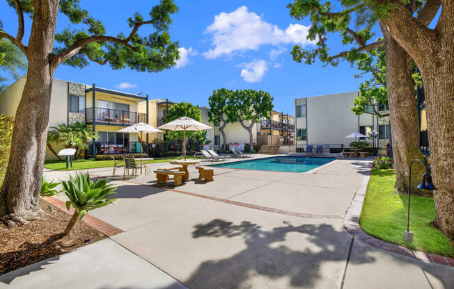Copa Ladeene Apartments