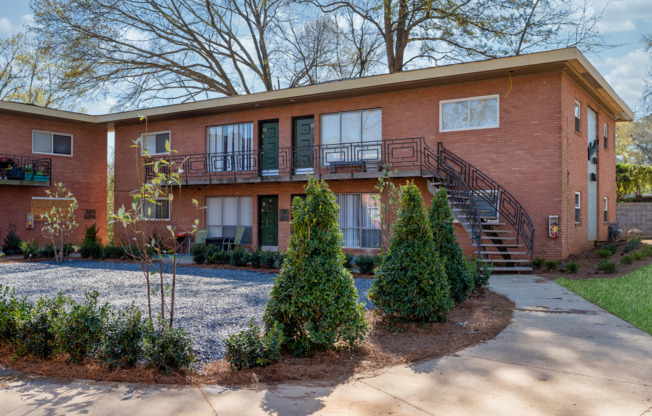 2 beds, 1 bath, $1,795, Unit 6
