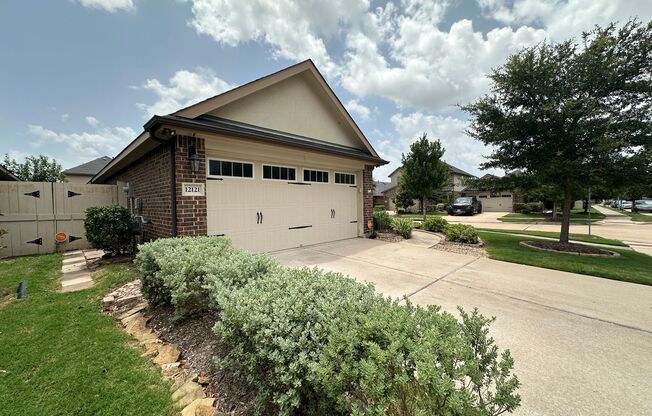 For Lease | 3 Bed, 2 Bath | 1,500 Sq Ft | City Park South |