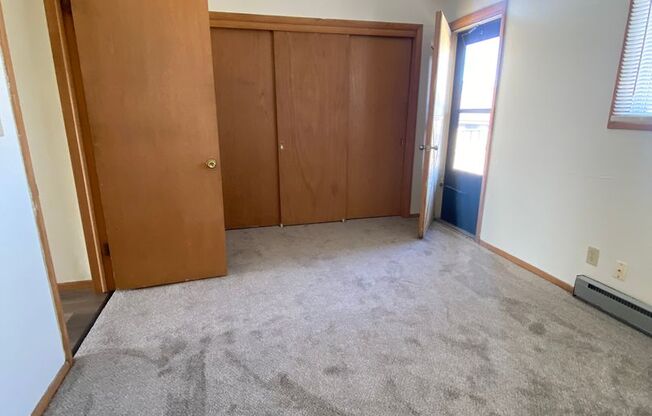 1 bed, 1 bath, $925, Unit 0907 Unit 4