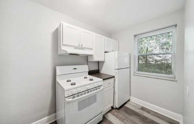 (640) Southcrest Heights Apartments