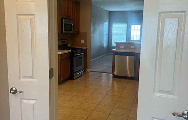 3 beds, 2 baths, $1,900