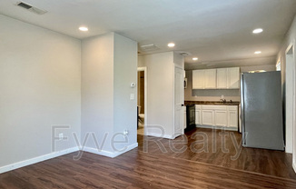 2722 Herman St