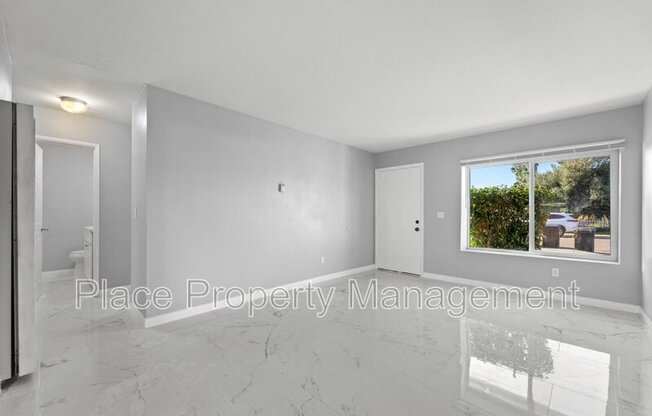 145 GLENHAVEN WAY